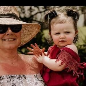 Meet your Posher, Tonya